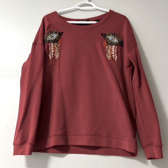 Fun graphic sweater - Picture 1 of 3